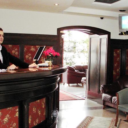 Hotel Irisa Bukarest Eksteriør billede